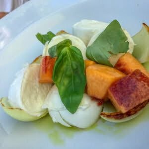 Salad of Peaches, Mozzarella and Grilled Onions